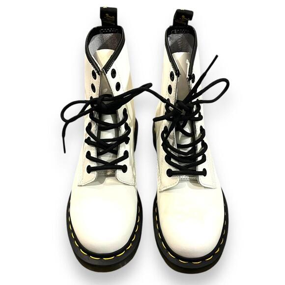 Dr Doc Martens Womens 5 Leather White Combat Grunge Boots AirWair 11821‎ - Picture 1 of 11